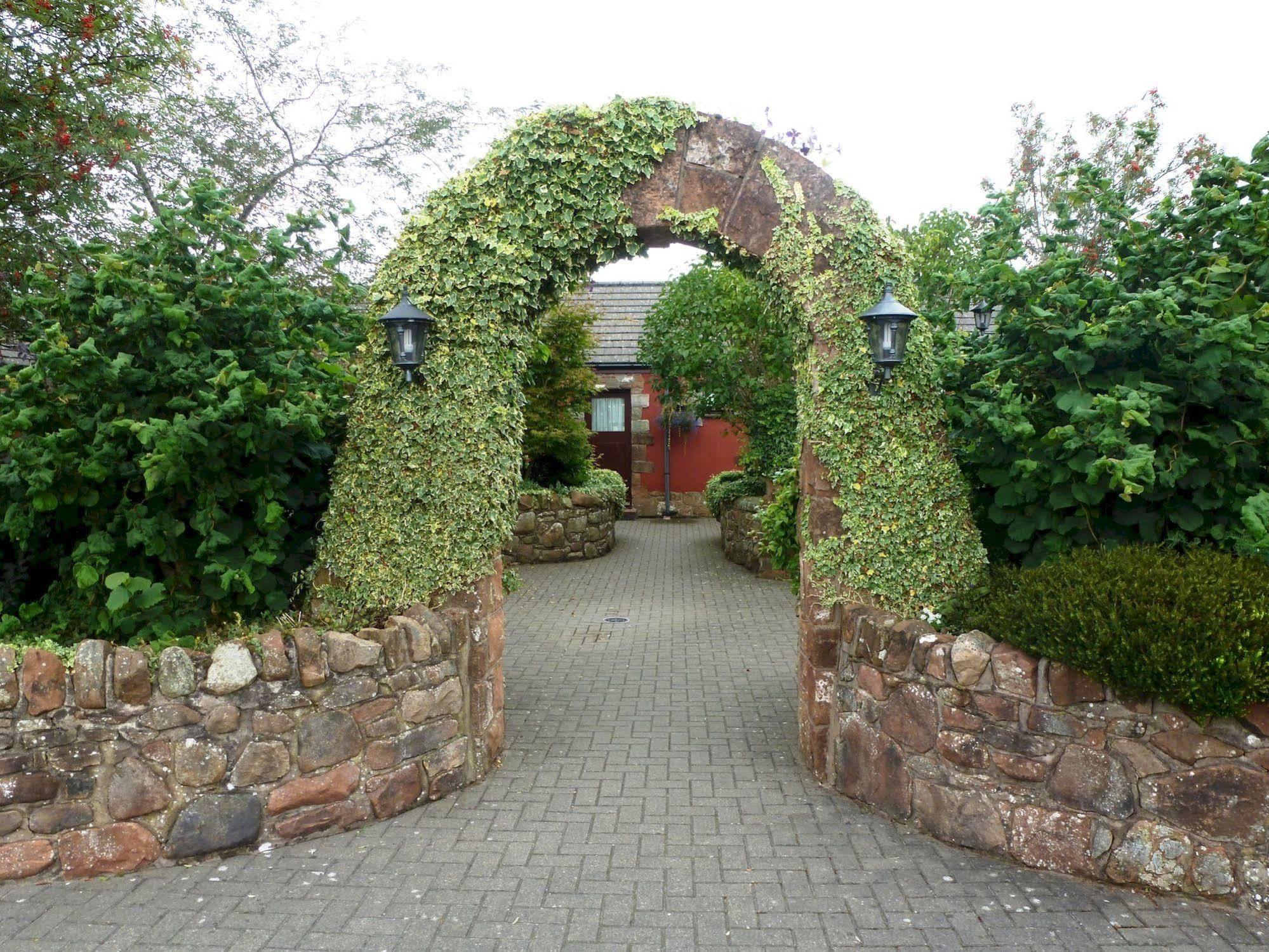 The Mill Forge Hotel Kirkpatrick Eksteriør billede
